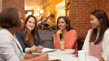 ©Unsplash group of women connecting, talking and smiling